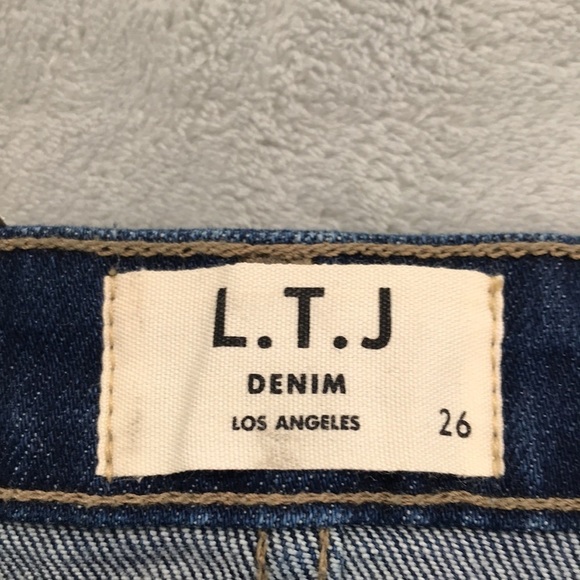 Letters to Juliet Juliet Distressed Jeans - Picture 2 of 13